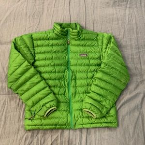 Patagonia Down Sweater. Mens Green.